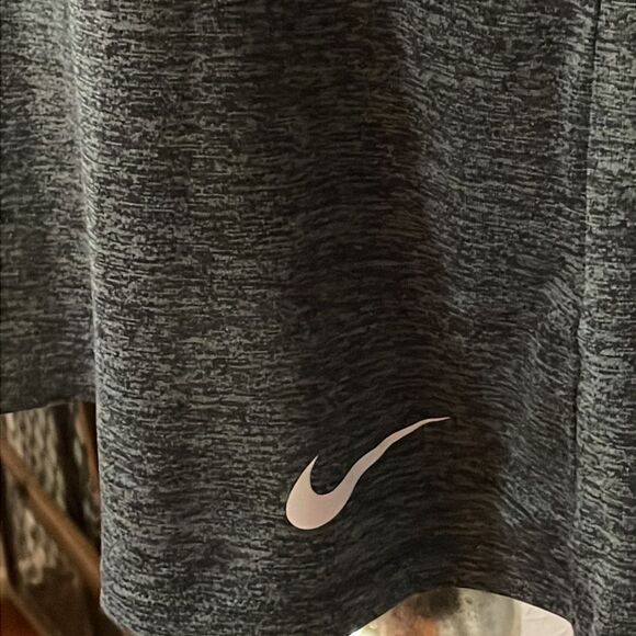 Small Nike dark gray short sleeve round neck oversized top shirt - Picture 6 of 12